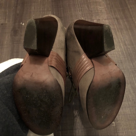 Heeled boots - Picture 4 of 5